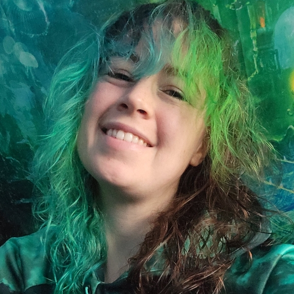 Meet your Posher, Bria - Picture 1 of 5